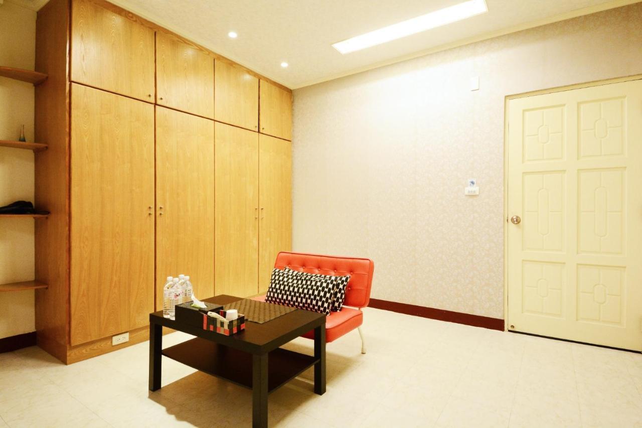 Ariyoshi Ya Daire Tainan Dış mekan fotoğraf
