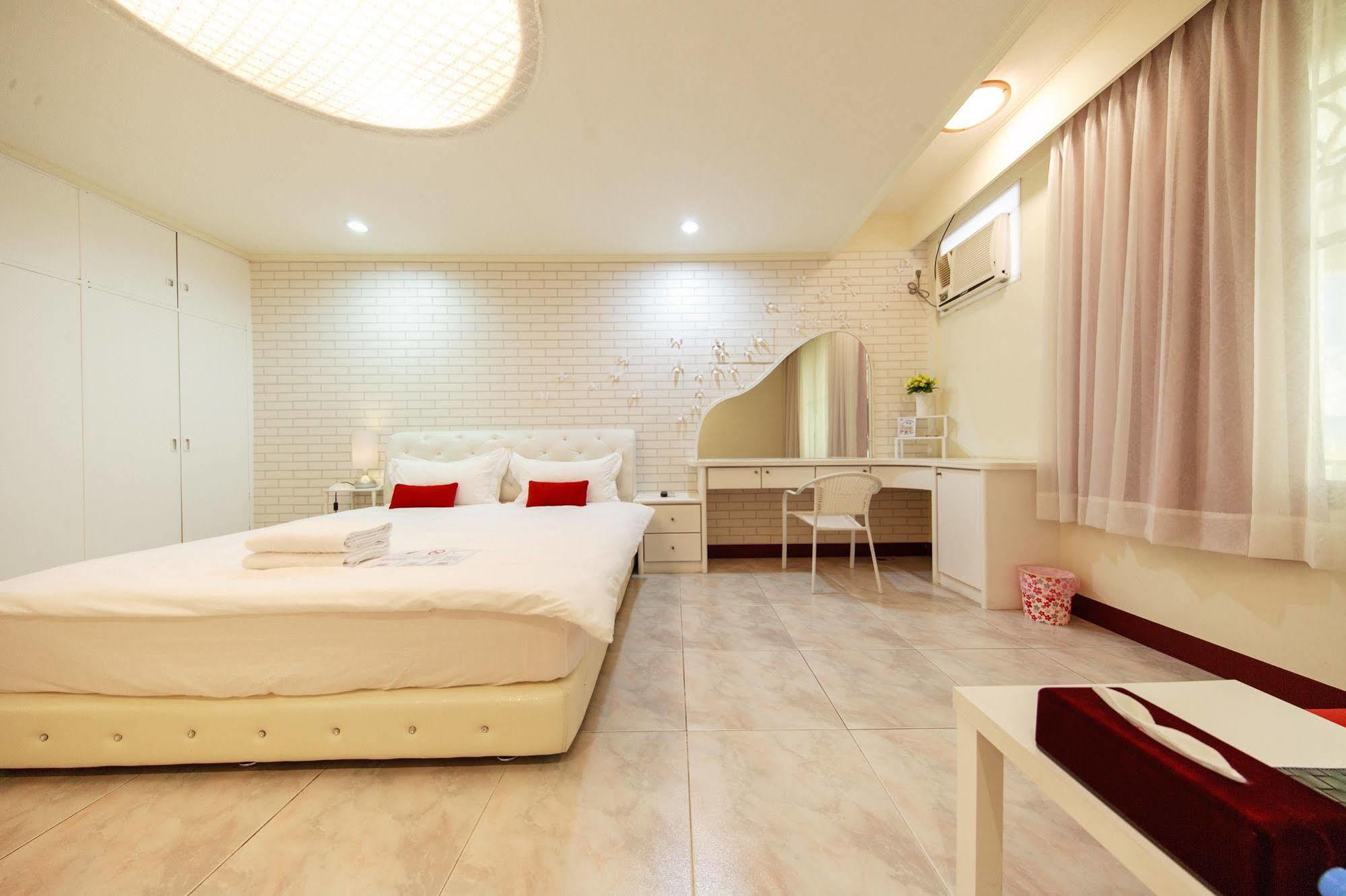 Ariyoshi Ya Daire Tainan Dış mekan fotoğraf